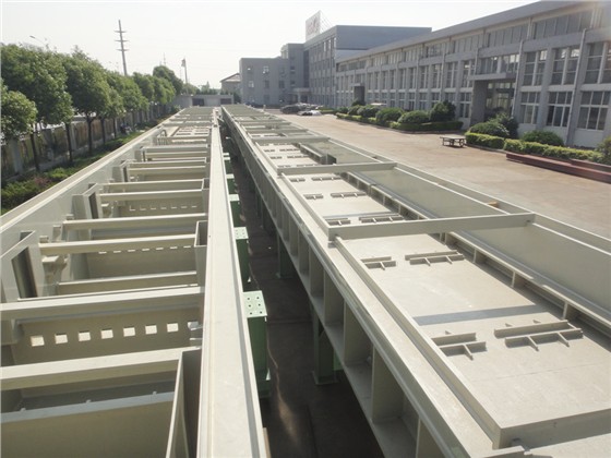 興隆防腐設(shè)備-酸槽